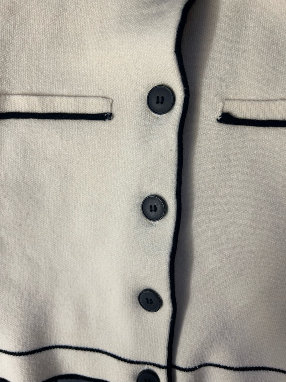 Oak & Fort Cropped Short Sleeved Cream Cardigan with Black Trim  Size S - Picture 10 of 15